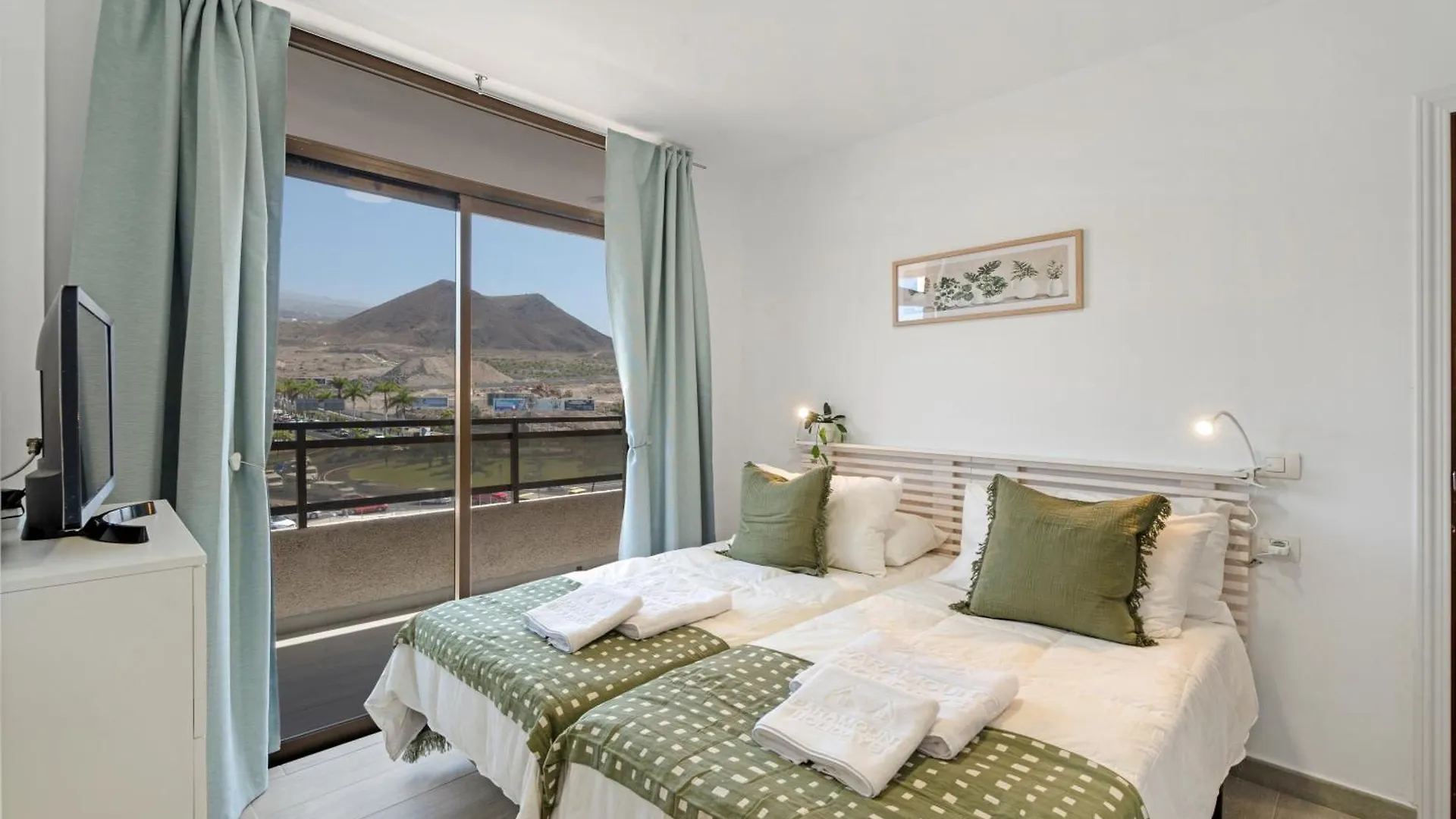 Apto Shasha Los Cristianos By Paramount Holidays Arona  Apartmán Arona (Tenerife)