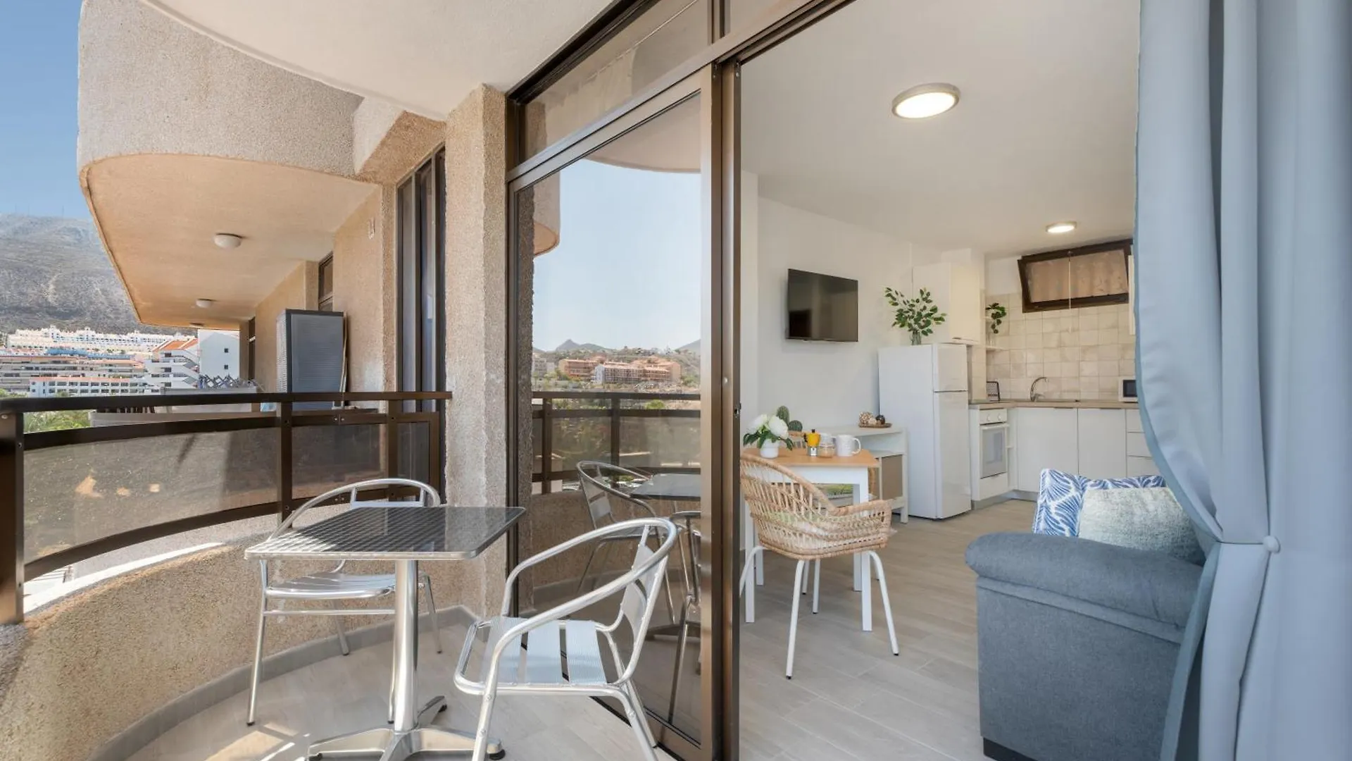 Apto Shasha Los Cristianos By Paramount Holidays Arona