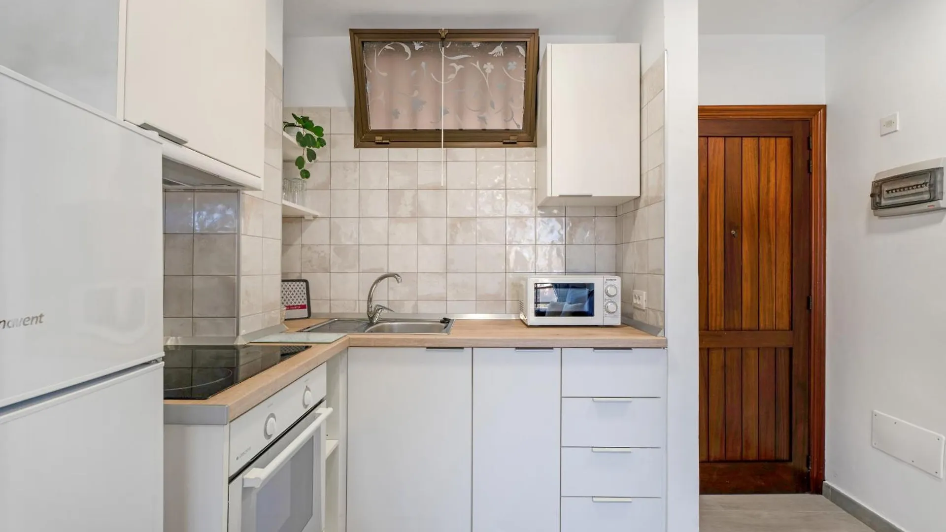 Apto Shasha Los Cristianos By Paramount Holidays Arona  Apartmán