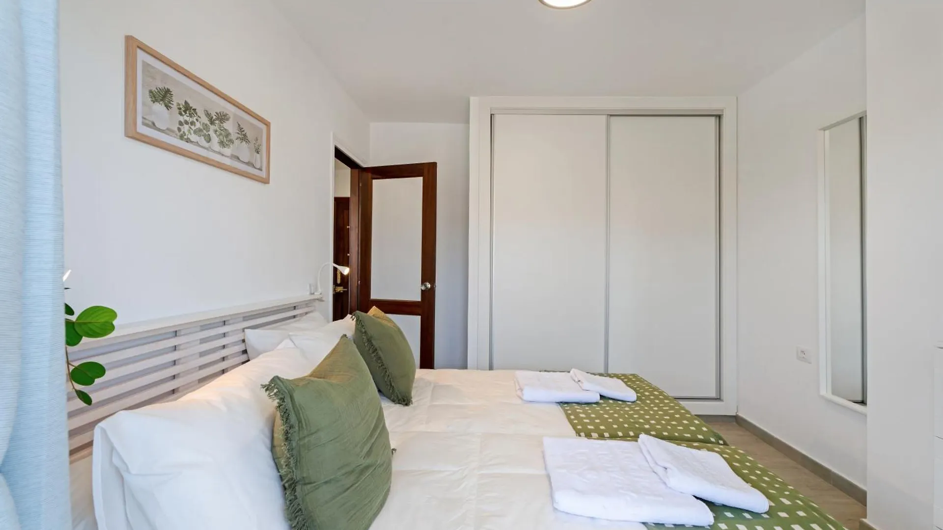 Apto Shasha Los Cristianos By Paramount Holidays Arona  0*, Arona (Tenerife)